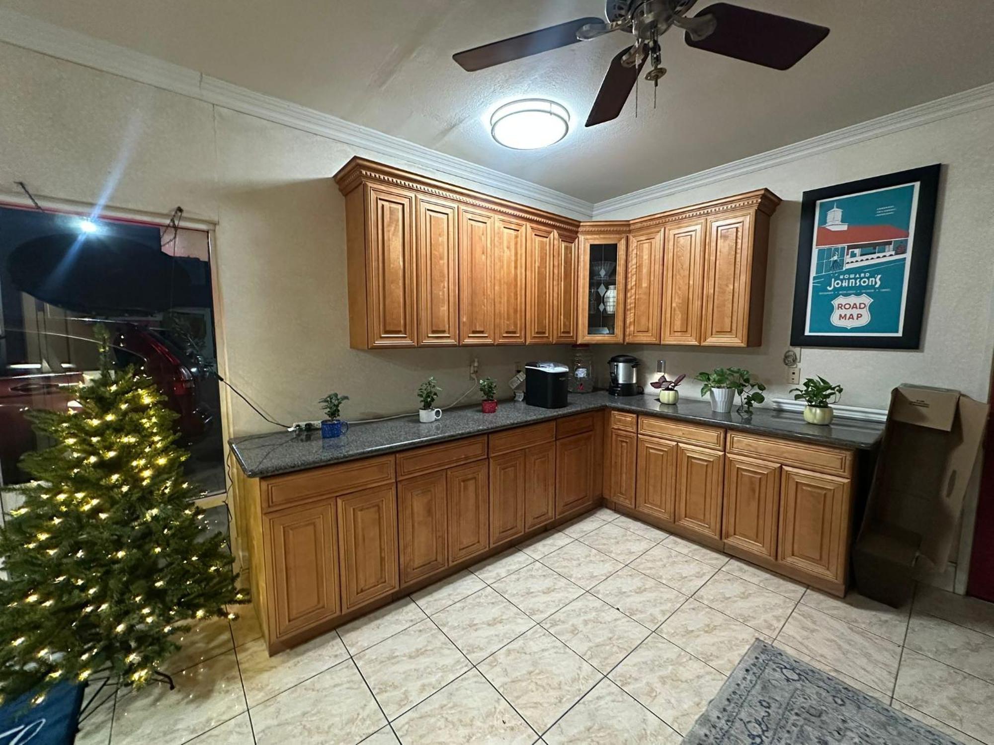 Howard Johnson By Wyndham เบเกอร์สฟีลด์ ภายนอก รูปภาพ